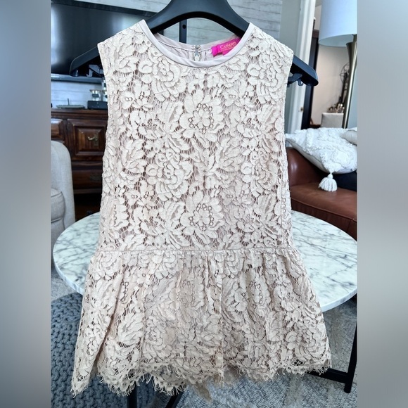 Catherine Malandrino Tops - Catherine Malandrino Eyelet Lace Scoop Neckline Peplum shirt top sleeveless xs